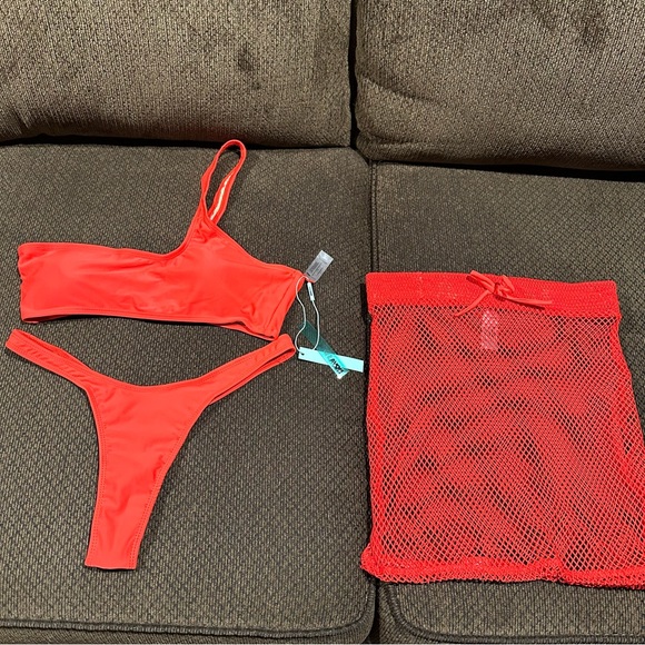 3 piece red bathing suit. Size small. Brand new!! - Picture 7 of 7